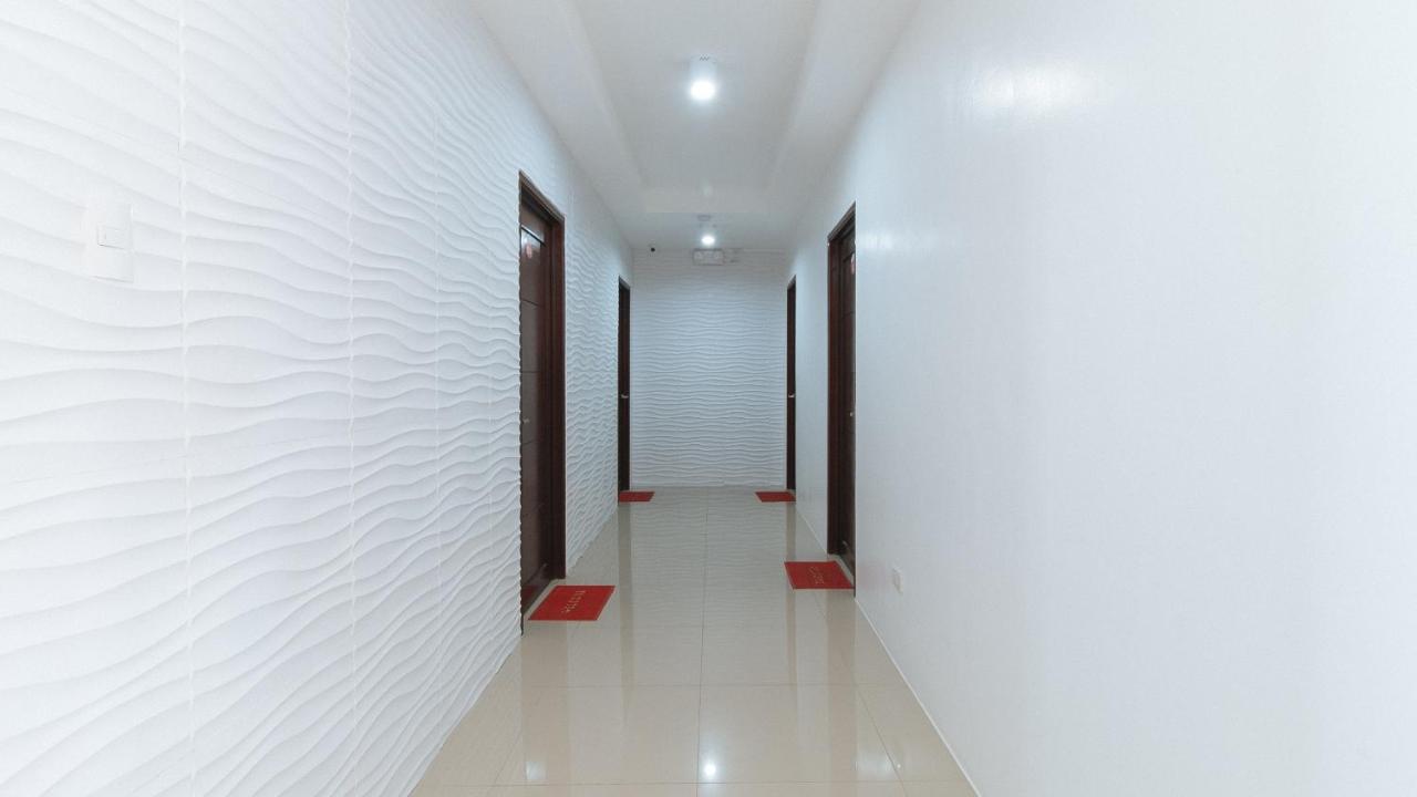 Reddoorz Plus At Dbuilders Poblacion Bgc ตากิก ภายนอก รูปภาพ
