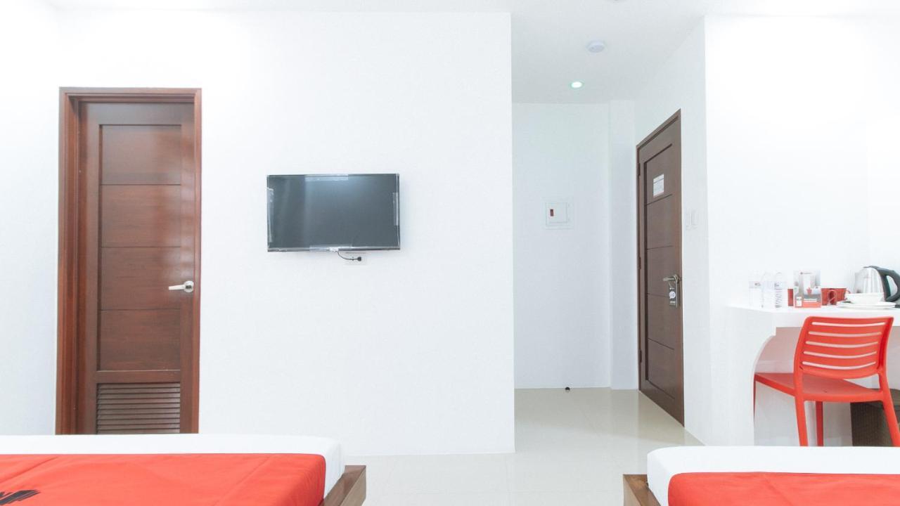 Reddoorz Plus At Dbuilders Poblacion Bgc ตากิก ภายนอก รูปภาพ