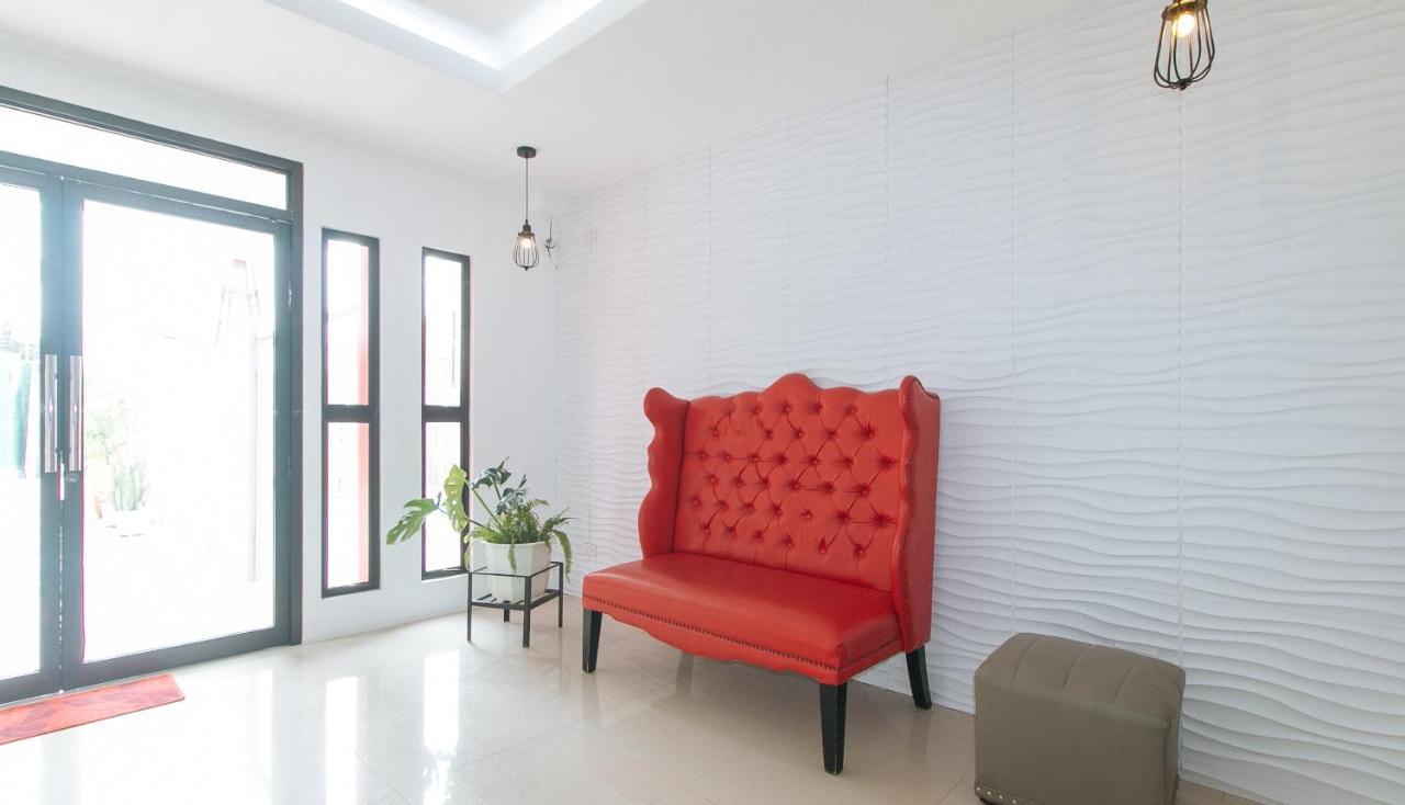Reddoorz Plus At Dbuilders Poblacion Bgc ตากิก ภายนอก รูปภาพ