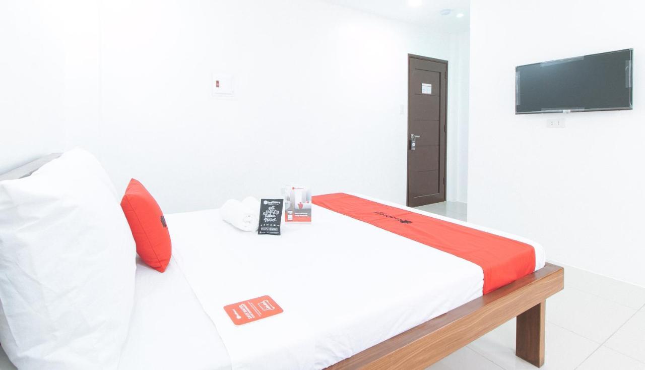 Reddoorz Plus At Dbuilders Poblacion Bgc ตากิก ภายนอก รูปภาพ