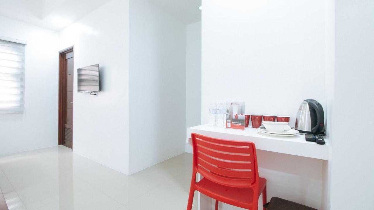 Reddoorz Plus At Dbuilders Poblacion Bgc ตากิก ภายนอก รูปภาพ